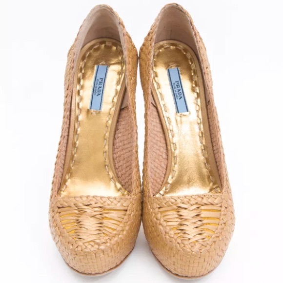 **AVAILABLE** PRADA raffia platform pumps size 8.5 - Picture 2 of 8